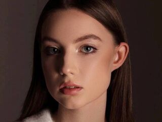 cam chatroom JaneneFeig