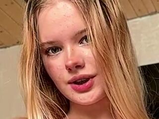 voyeur cam JeannettaCeraos