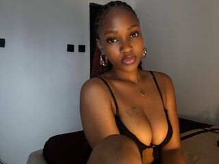 naked cam girl fingering pussy JoyceClara