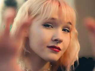 webcam striptease KarlaFriedline