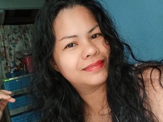 beautiful webcamgirl KathieBrown