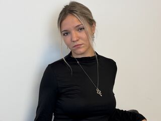 naughty chatroom KeiraTullier