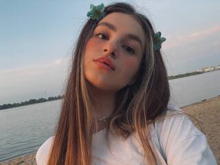 cam girl showing tits KelleyHarris