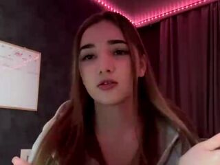 fingering girl cam LaurynKendell