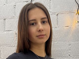 live sex webcam video LaurynTinkle