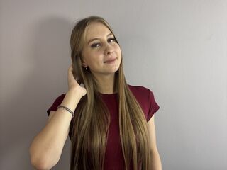naked webcam girl picture LeolaHunkins