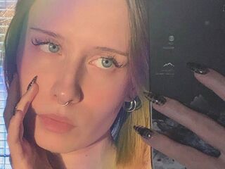 naked camgirl masturbating with dildo LeonilaSeedorf