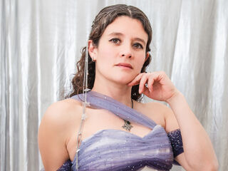 live chatroom LiaSannin