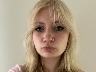 naked girl with webcam LoisBrindamour