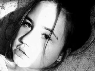 girl webcam LoriFlox