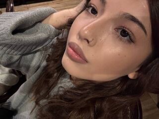 cam strip tease LynetteLavoie