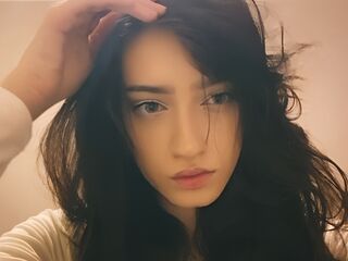 closeup webcam MaddieSunflower