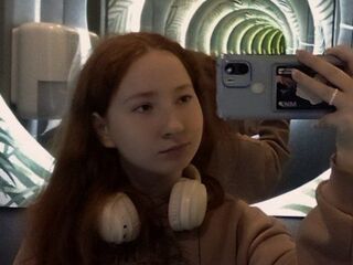 naked cam girl masturbating with sextoy MadgeRemerez