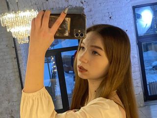 naughty cam girl fingering pussy MagalyBoffa