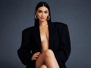 free online chat ManuelaHall