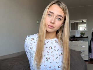 camgirl porn cam MarianaBrookman
