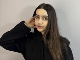 voyeur cam MaudZwiefelhofer