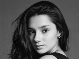 naked webcamgirl photo MaybelleMenjes