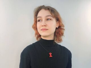 camgirl showing pussy MeghanInclan