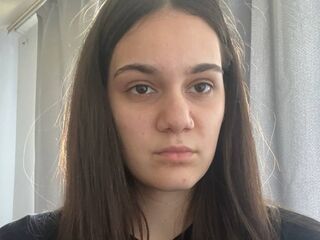 cam slut chat MeiCruzan