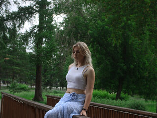 beautiful girlcam MelisaMokriski