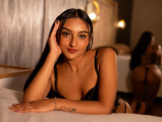 girl nude MelodyBetancourt