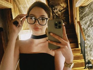 live cam girl picture MiaForester