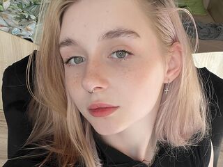 hot chat room MiaMerek