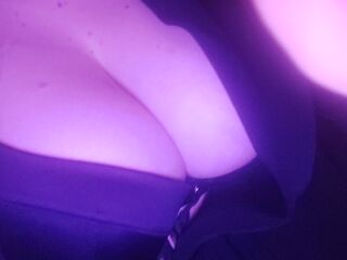 girl naked MiaSean
