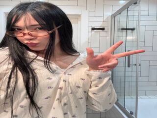 nude webcam girl pic MilaEva