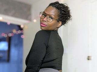 camgirl playing with sextoy MilkyMarie