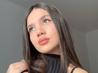 camgirl showing tits MinnaIntrieri