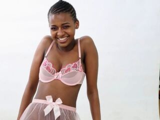 hot strip tease cam NaomiBrookes