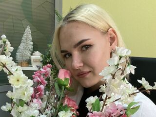 camgirl showing pussy OdeliaBelch