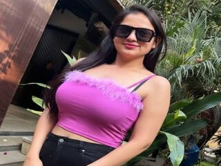 fingering cam girl PeachyGlow