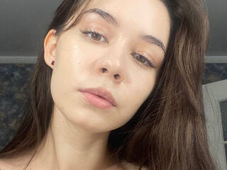 girl fingering shaved pussy ReginaFaist