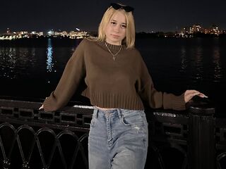 cam girl showing pussy ReginaMirage