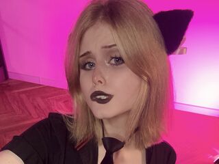 camgirl fingering bald pussy ReiraNiks