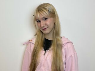 cam girl showing tits RosalieHouman