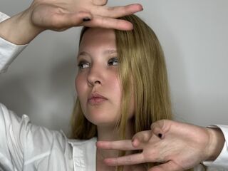 cam strip tease RosalindaKisor