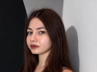camslut fingering pussy RoselynSvatek