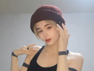 cam slut RoxannCobio