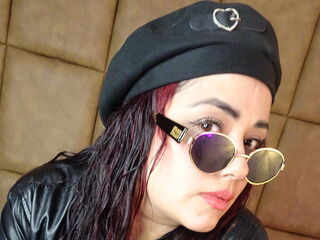 naked girl with webcam masturbating with sextoy SandyGuzman