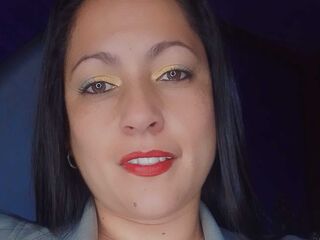 cam girl playing with sextoy ScarletMind