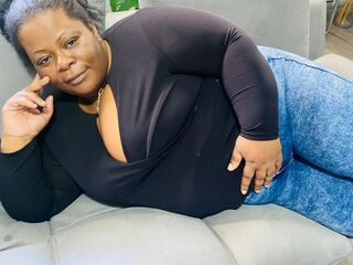 hot webcamslut ShantalBrownn