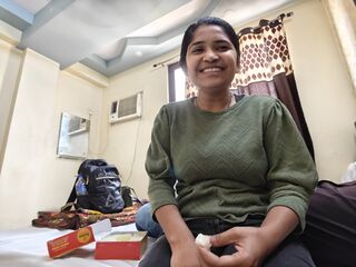 camslut showing tits ShreyaGuptaa