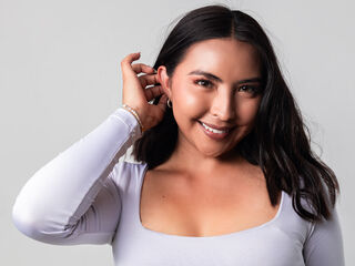 free webcam chat room SofiBlosh