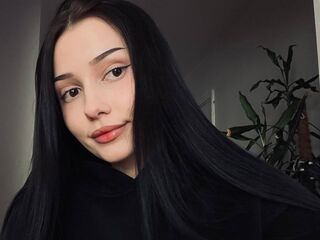 camgirl TeneshaLaton
