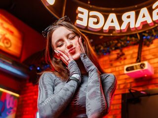 topless webcam girl XeniaUsher