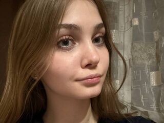 camwhore spreading pussy YiBisher